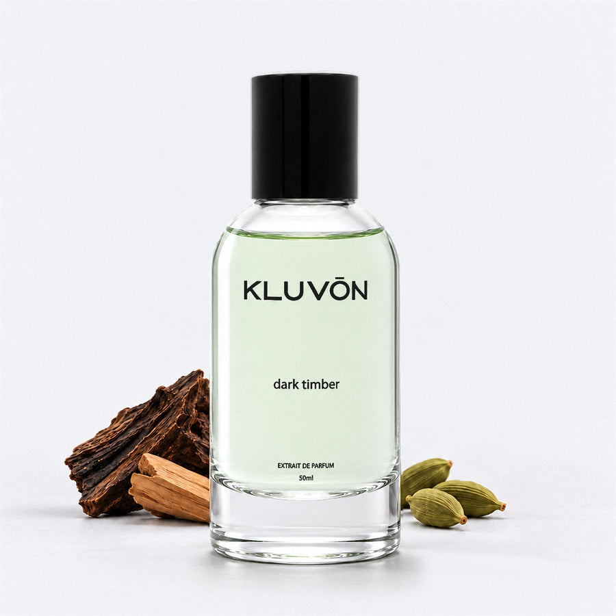 Kluvón Dark Timber extrait de parfum 50 ml med oud, sandeltræ og kardemomme